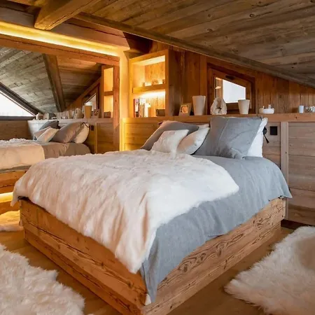 Chalet Zermatt: Where Every Window Frames アパート ツェルマット